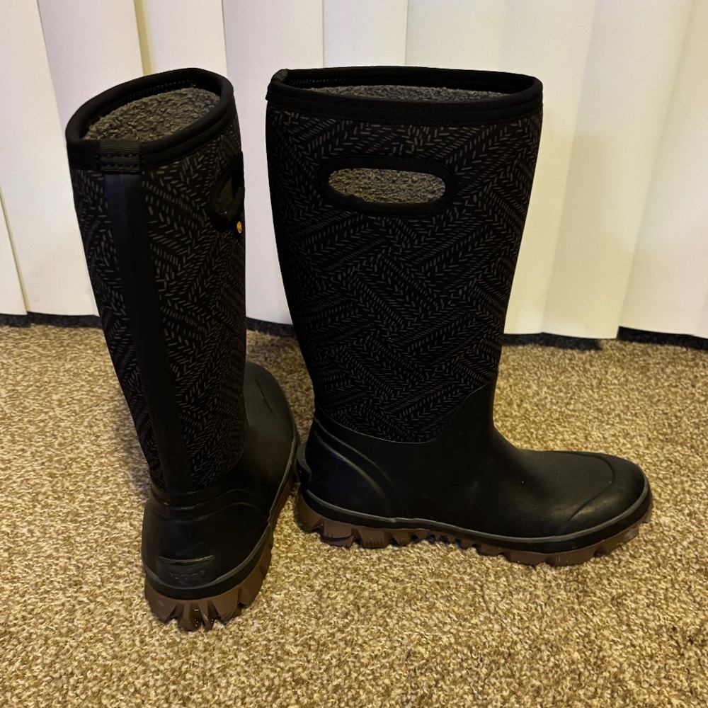 Tall, Warm Bog Boots for Snow, Wet Weather